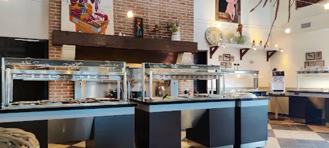 Demain Charette, Restaurant Roanne