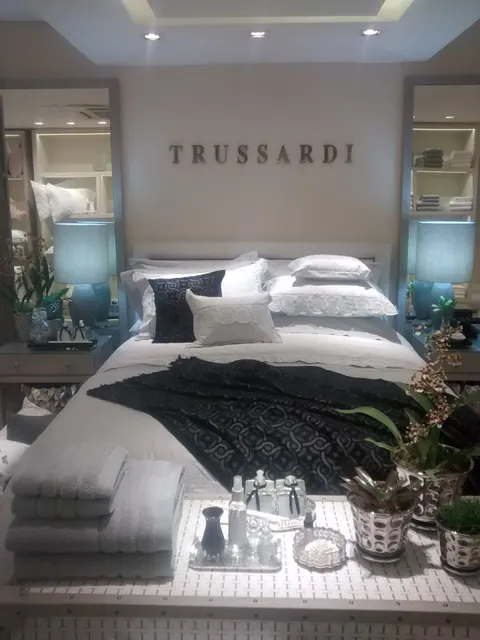 TRUSSARDI