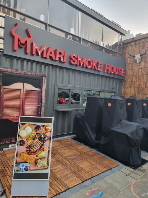 Mmari Smoke House