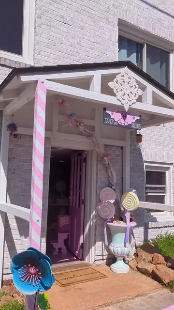 Becca B's Candy & Collectibles