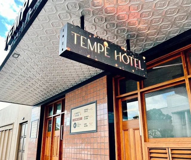 Tempe Hotel - Pub, Restaurant & Accommodation
