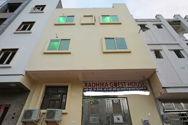 OYO Flagship Radhika Guest House