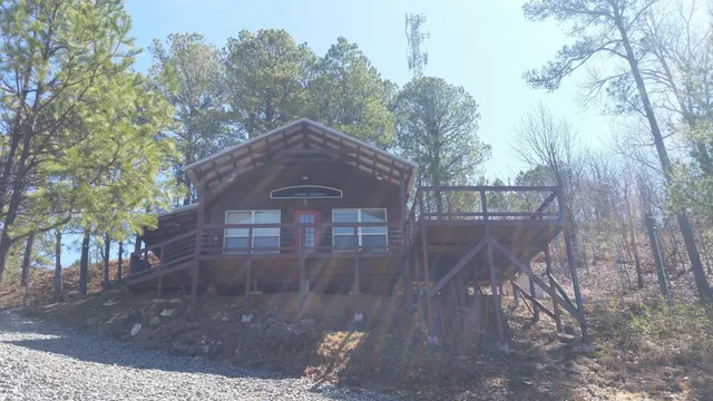 Oka Chukka Tiny Cabin