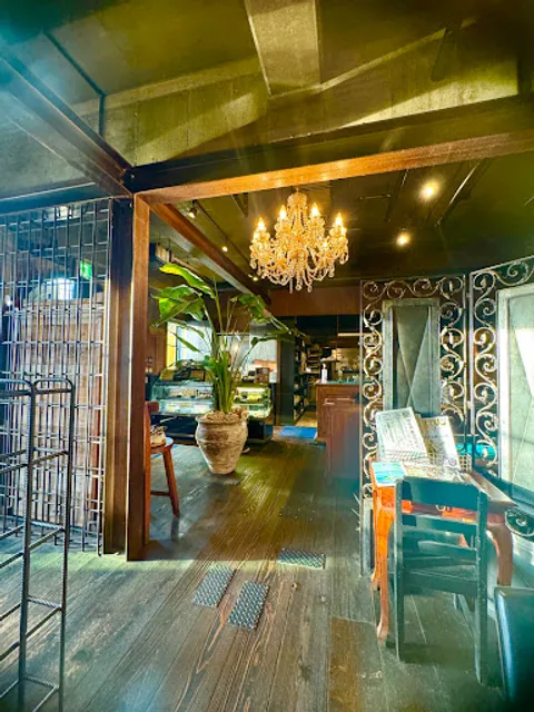 サローネ デル カフェハットリ