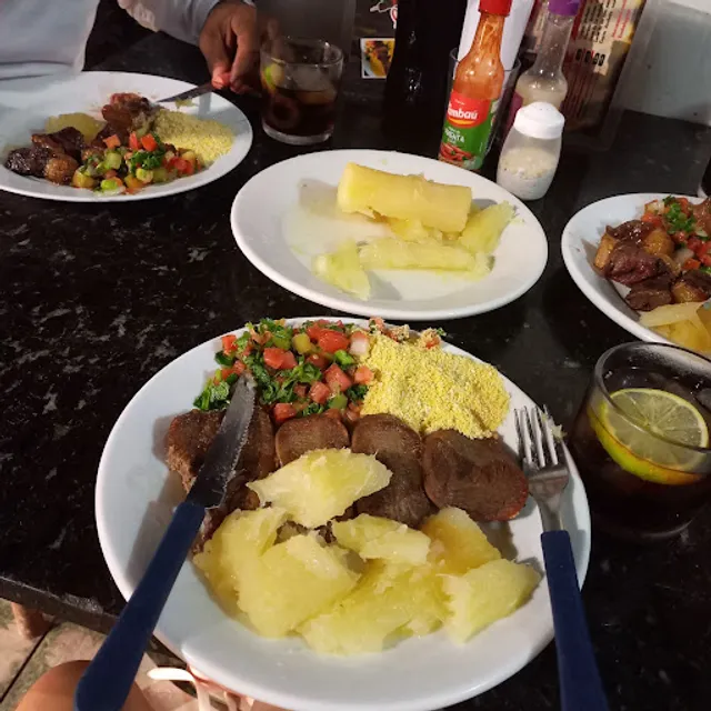 Espetinho Da Tia E Do Biquinho