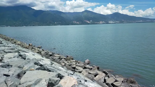 Pantai Kampung Nelayan