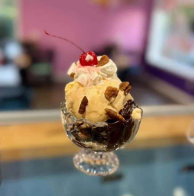 Oreo's Ice Cream and Burgers