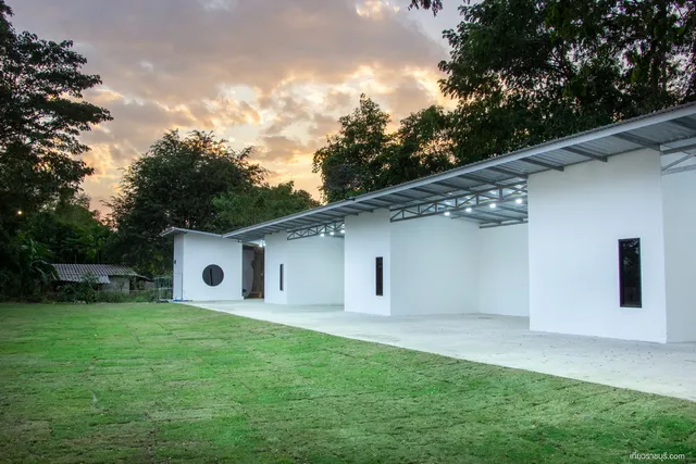 ไวท์เฮาส์โฮมสเตย์24ชั่วโมง