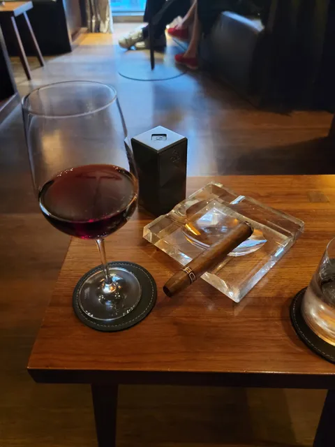 Edward Sahakian Cigar Shop & Lounge