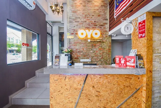 OYO 1023 La Mirina Boutique Inn