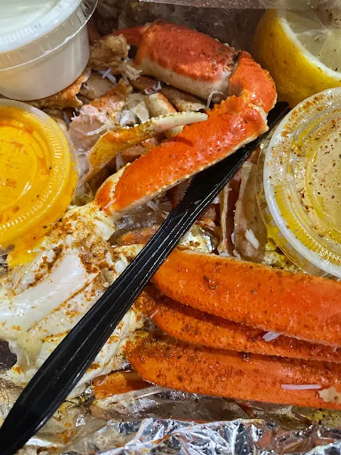 Hooties Bait & Tackle