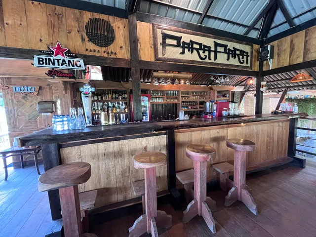 Para Para Cafe and Resto