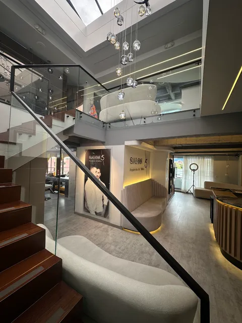 Salón 5 Peluquería