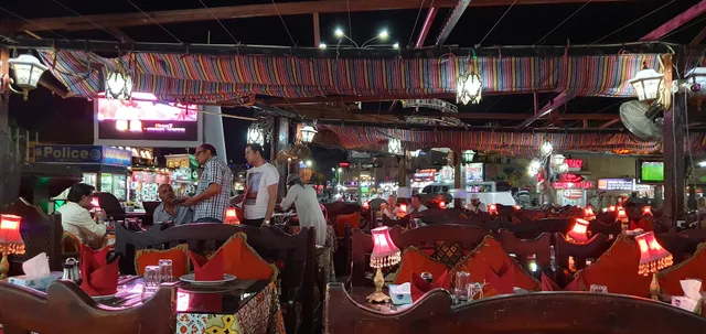 Laialy Kan Zaman Restaurant