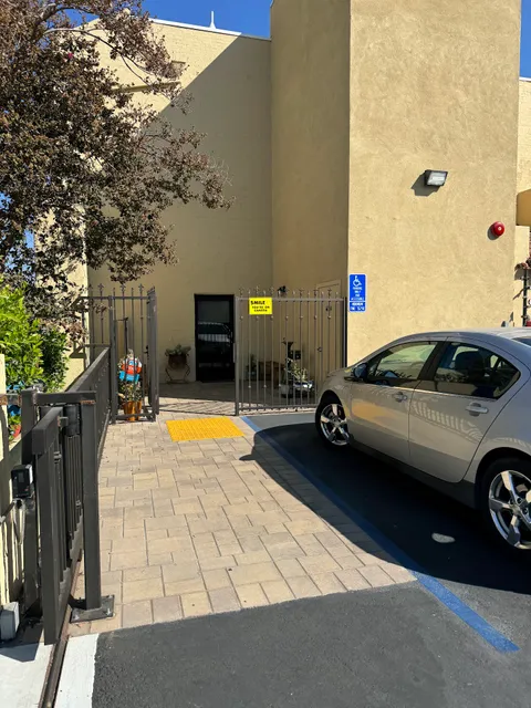 Hsin Yi Grace Huang MD