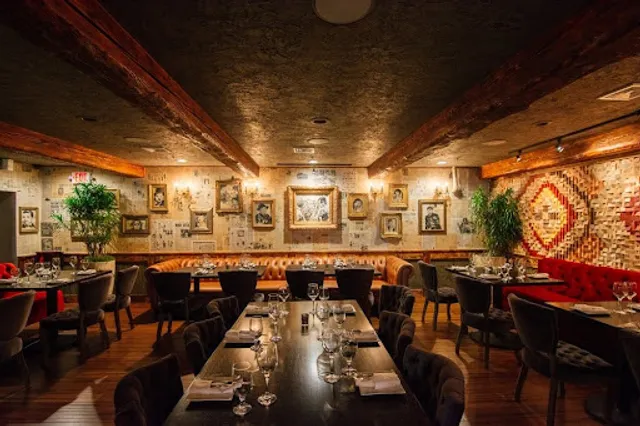 Rustica Lounge Bar & Restaurant