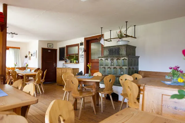 Huabaoim Huberalm Café Almwirtschaft