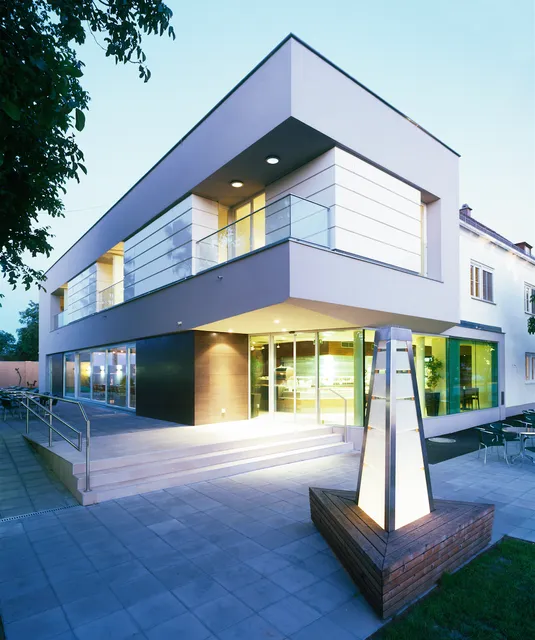 Hotel & Konditorei May