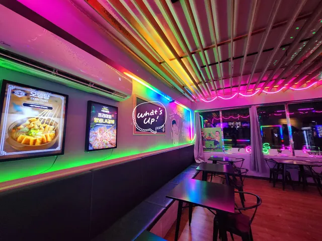 +82 (Pal-E) 포차 Pocha K-Food & Pub