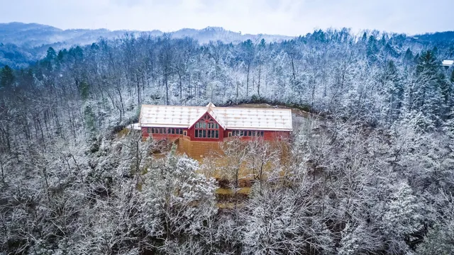 The Venue at Greenbrier Estate