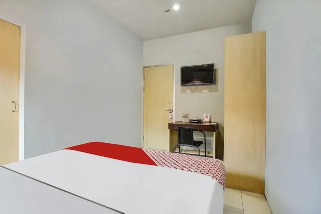 OYO Flagship 91130 Hotel 99 Lodaya