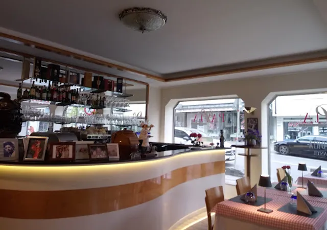 Vinothek-Trattoria Pavia