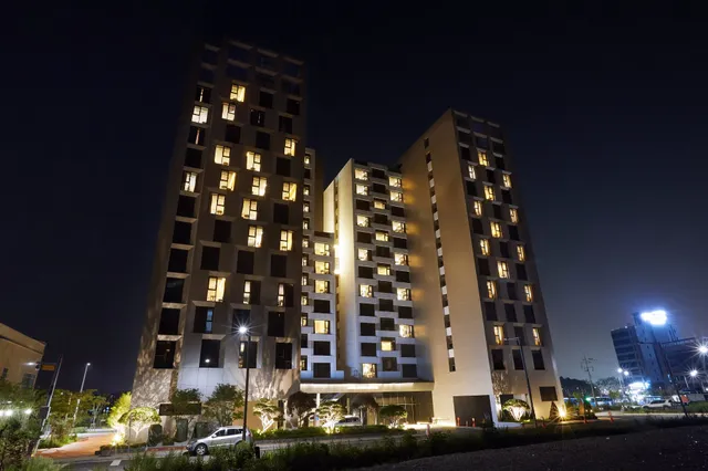 Royal Emporium Hotel