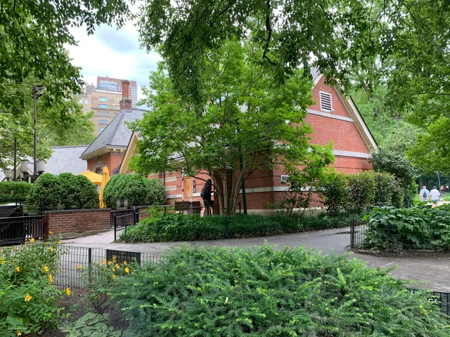 Restrooms (Tavern on the Green)