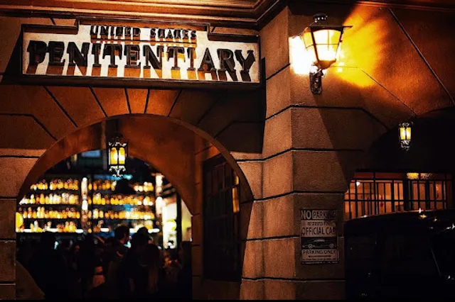 The Hole Bar - Alcatraz Speakeasy Hidden Bar