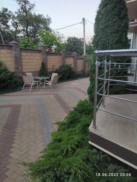 Zolotoy Orel, Gostinitsa