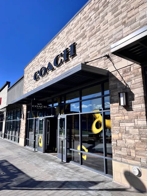 COACH Outlet