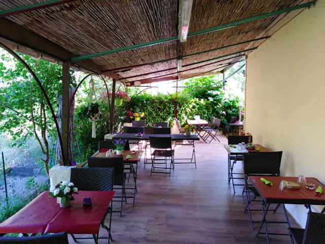 Les Vieilles Casseroles