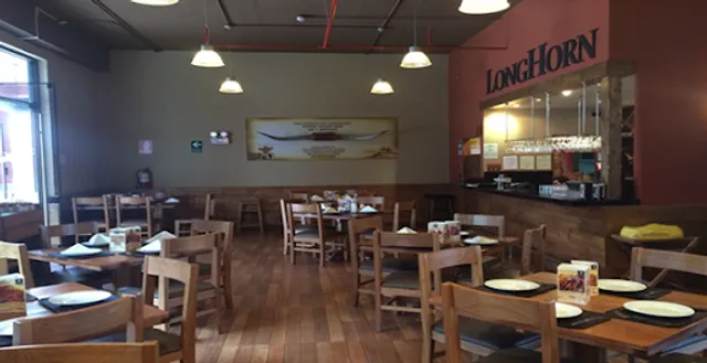 LongHorn Grill & Drinks - Puruchuco