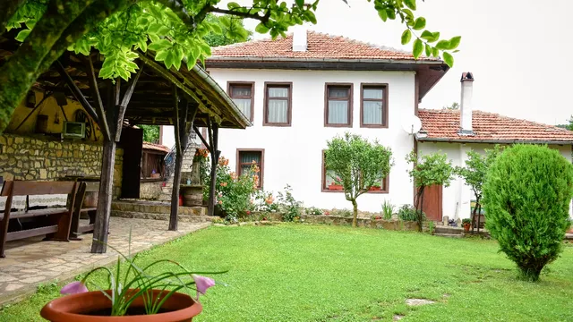 Dyado Petkovata Kashta