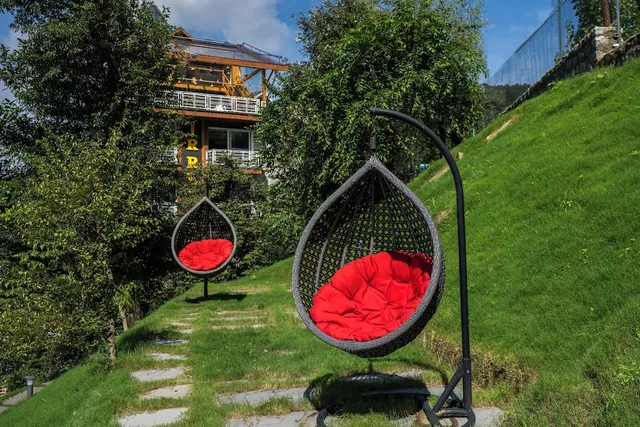 Alt Life - Luxe | Upper Bhagsu (Mcleodganj)