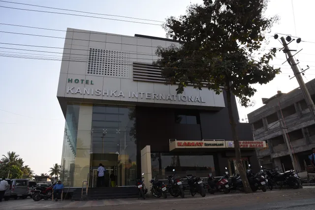 HOTEL KANISHKA INTERNATIONAL