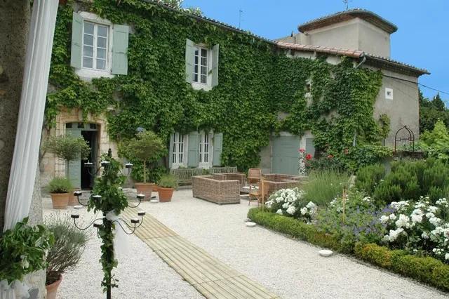 Castle Fontblachère: Bed and Breakfast Ardèche