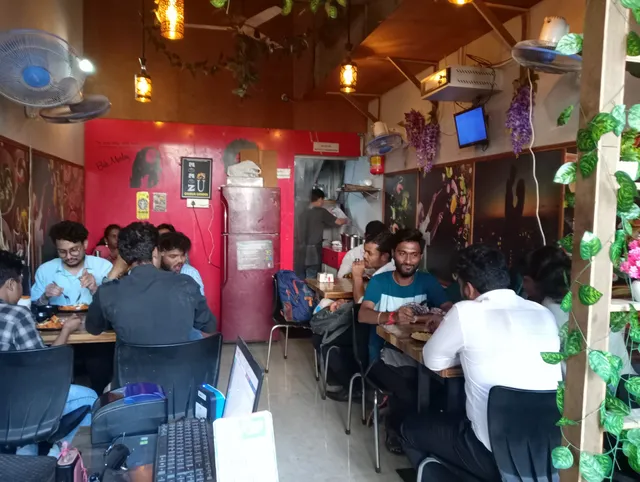 Momoz U Chinese Corner- Relish the true taste of authentic cuisine.