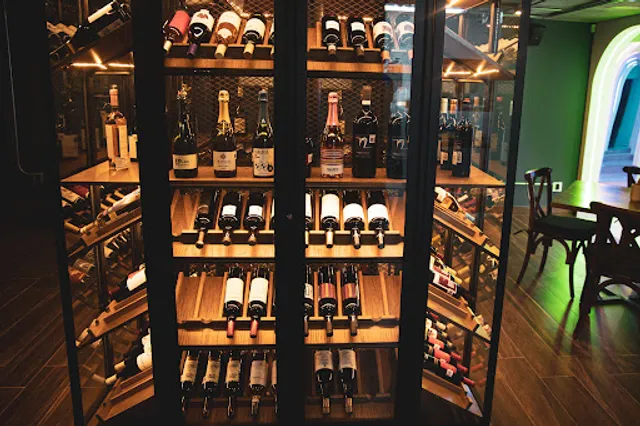 Meñique Cava Urbana