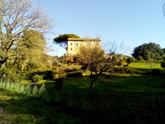 Largo del Casale di Giovio