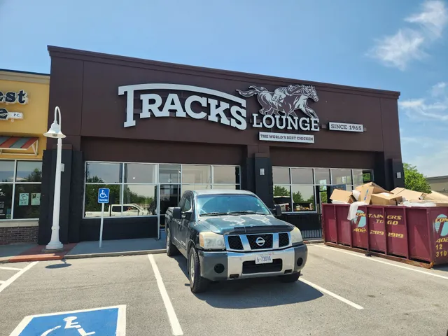 Tracks Lounge