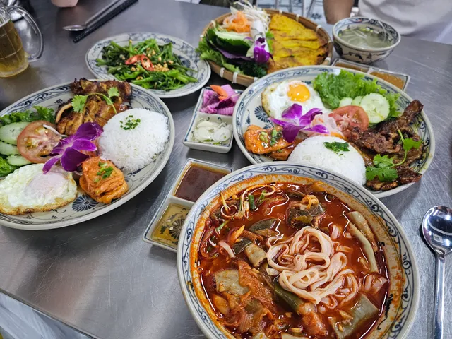 Cơm Tấm Đây ...