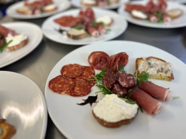 Boccon Di Vino in Villa Lloyd