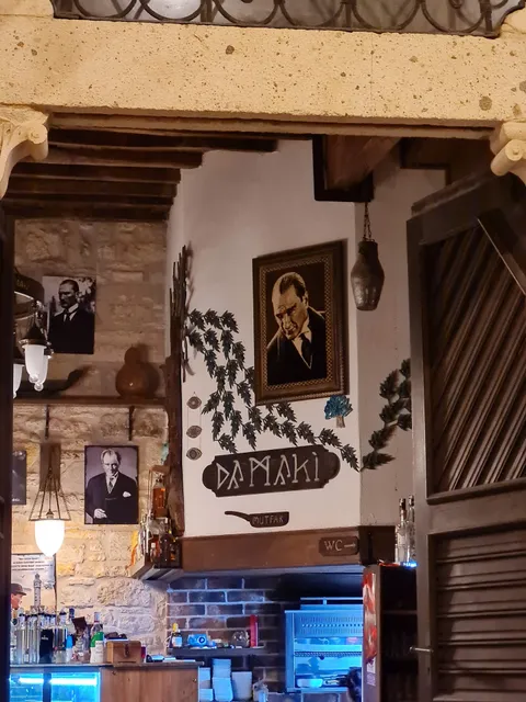 Damaki Restaurant and Boutique Hotel