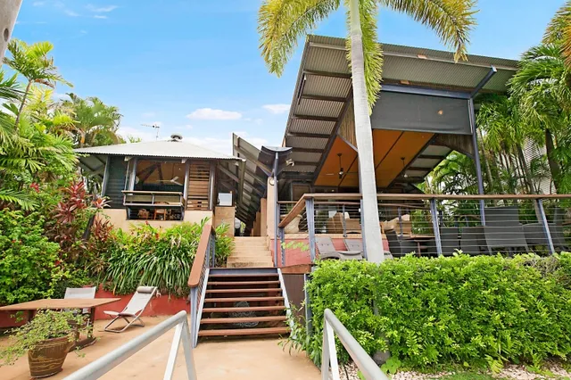 The Bali House - Cullen Bay, Darwin NT
