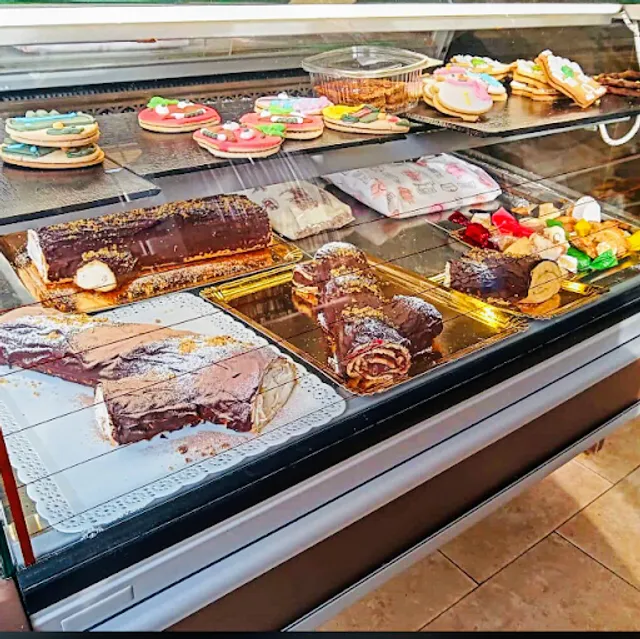 ANA NOGUERA -Panadería Pastelería De Paso. TOTANA