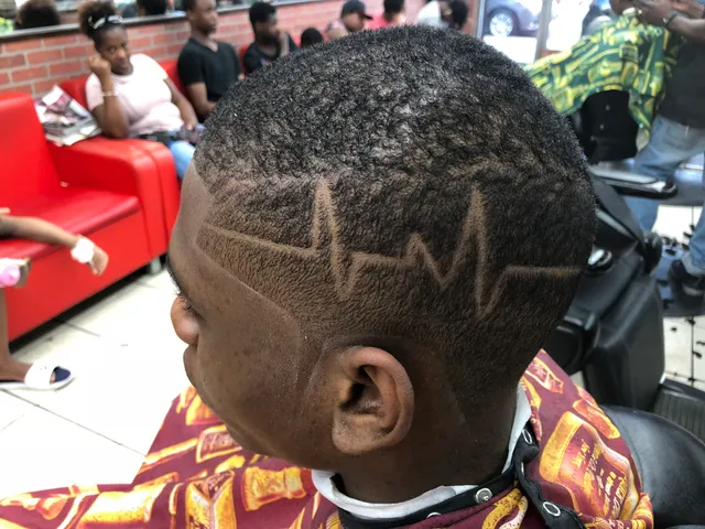 Vich Exclusive Unisex Barber Shop