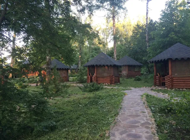 Гостинично-ресторанный комплекс "Русский Лес"