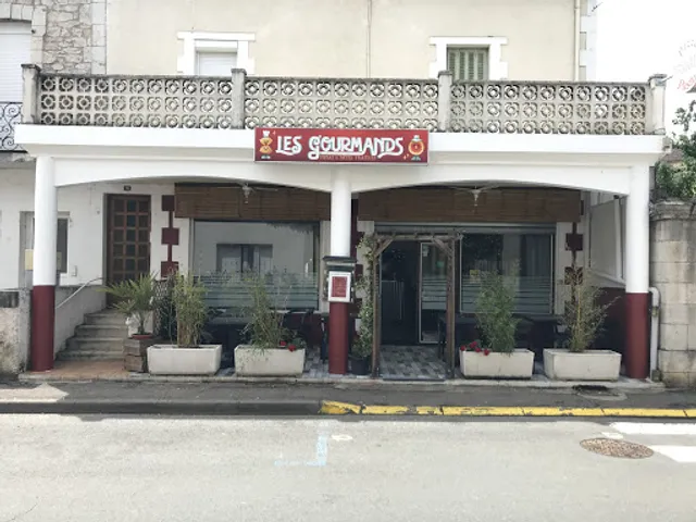 Les Gourmands