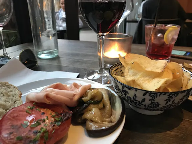 La Cantina - Intermezzo italiano